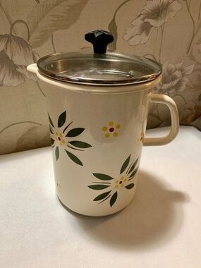 Temptations Enameled Veggie Seafood Steamer Pot w Spout Drain Lid Chromed Basket